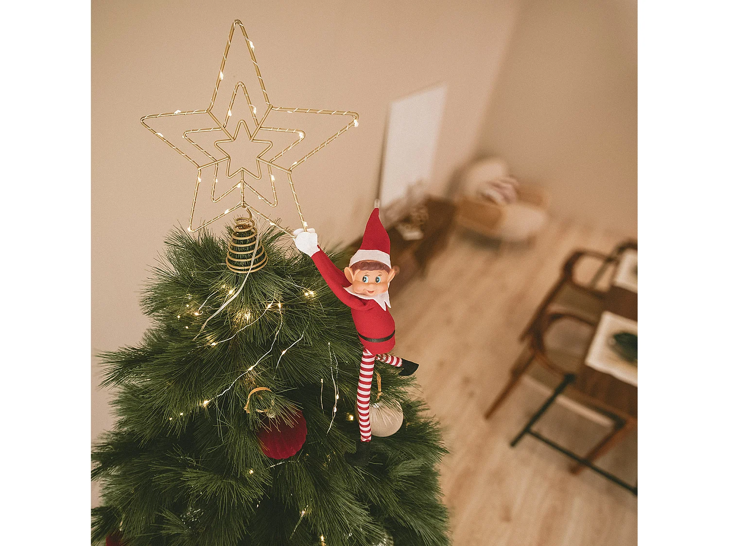 Estrella LED para Árbol de Navidad Metal con Batería Jaione Dorado