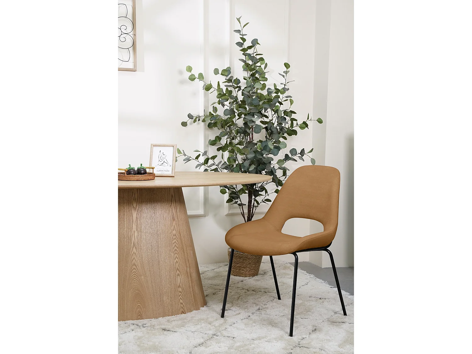 Chaise tapissée - cuivre - SECRIBED