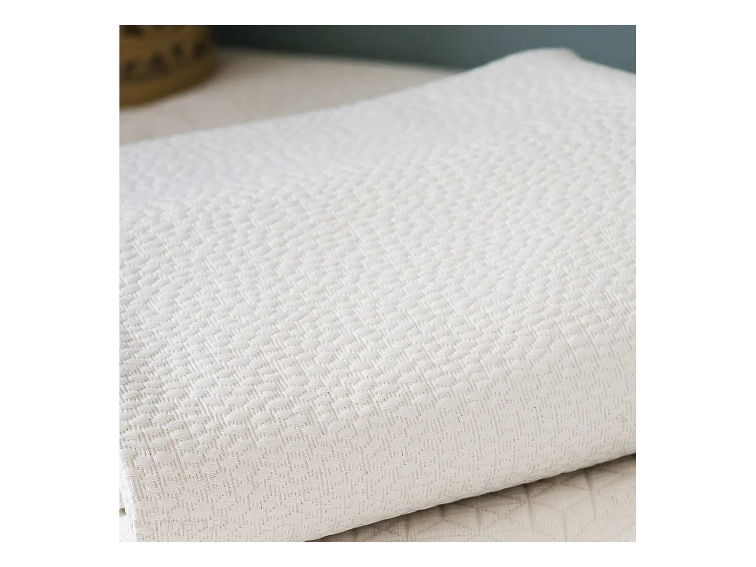Dessus de lit Jacquard 180x250 cm CAMARGUE coton et polyester blanc