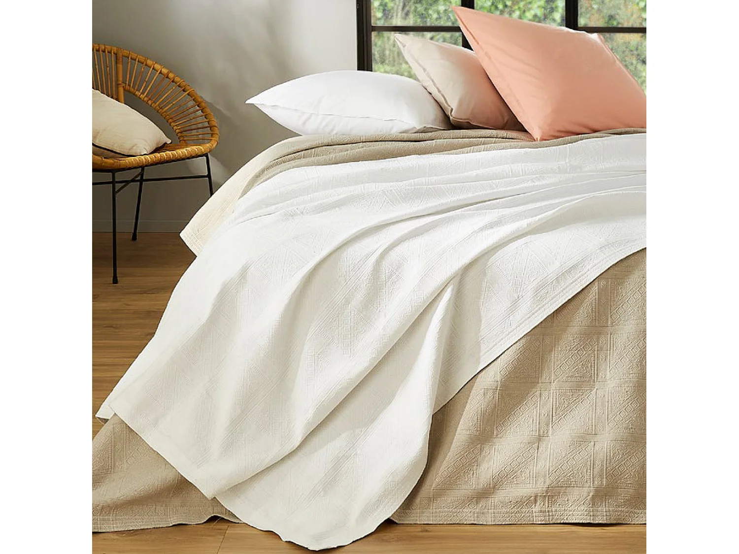 Dessus de lit Jacquard 180x250 cm CHAMPSAUR coton et polyester blanc