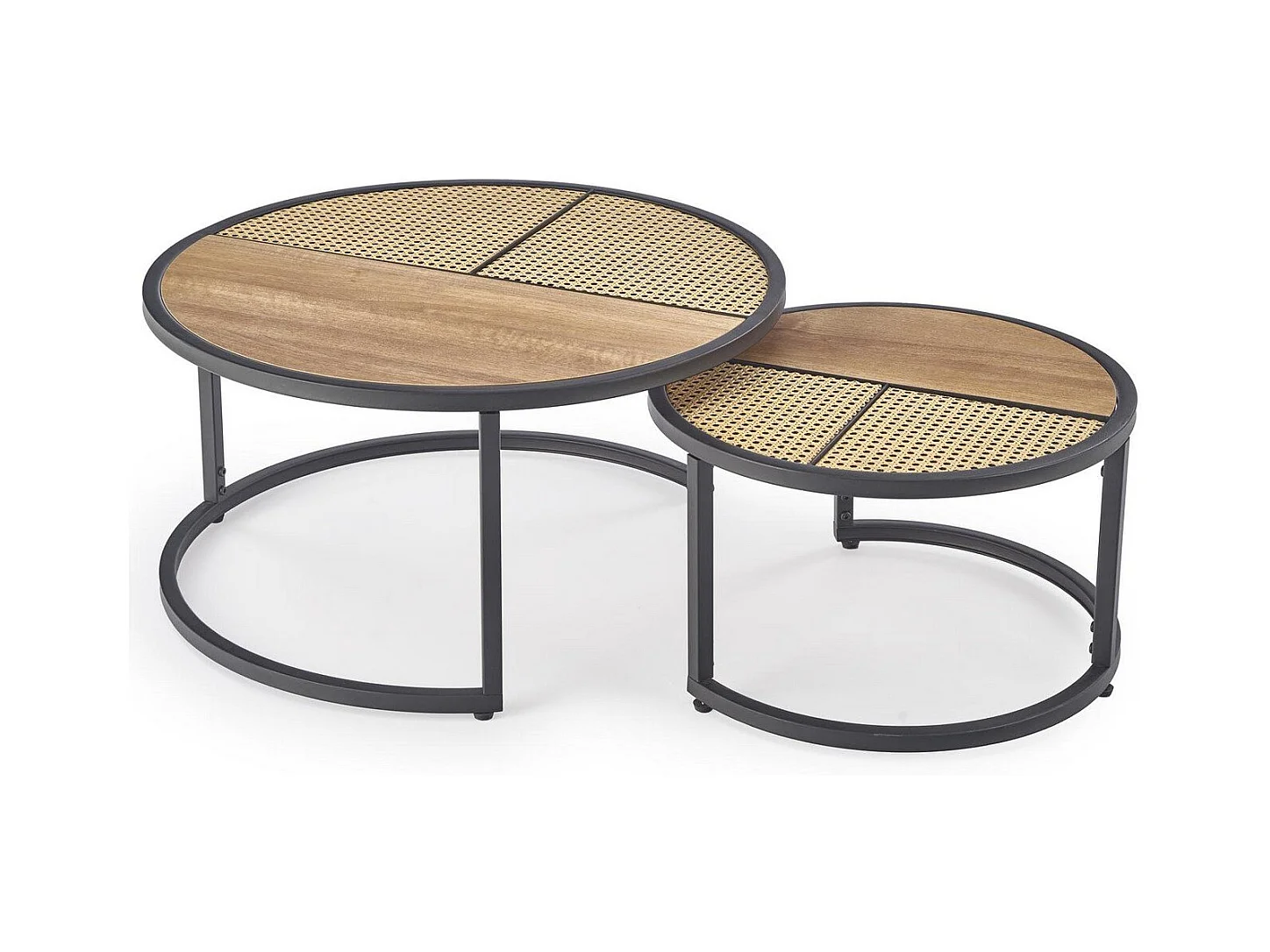 Ensemble de deux tables basses rondes aspect chêne et rotin Later