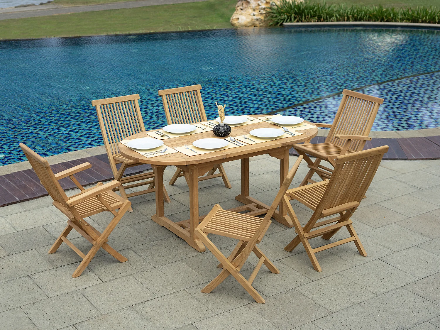 Juego de Mesa y sillas de jardín de teca: una mesa extensible Ancho 180 / 240 cm, 2 sillones y 4 sillas plegables - Natural claro - BYBLOS II de MYLIA