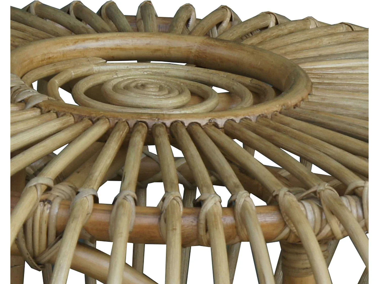 Table Basse Ronde en Rotin Naturel Chillvert Parma 73x73x39 cm avec Motif Géométrique