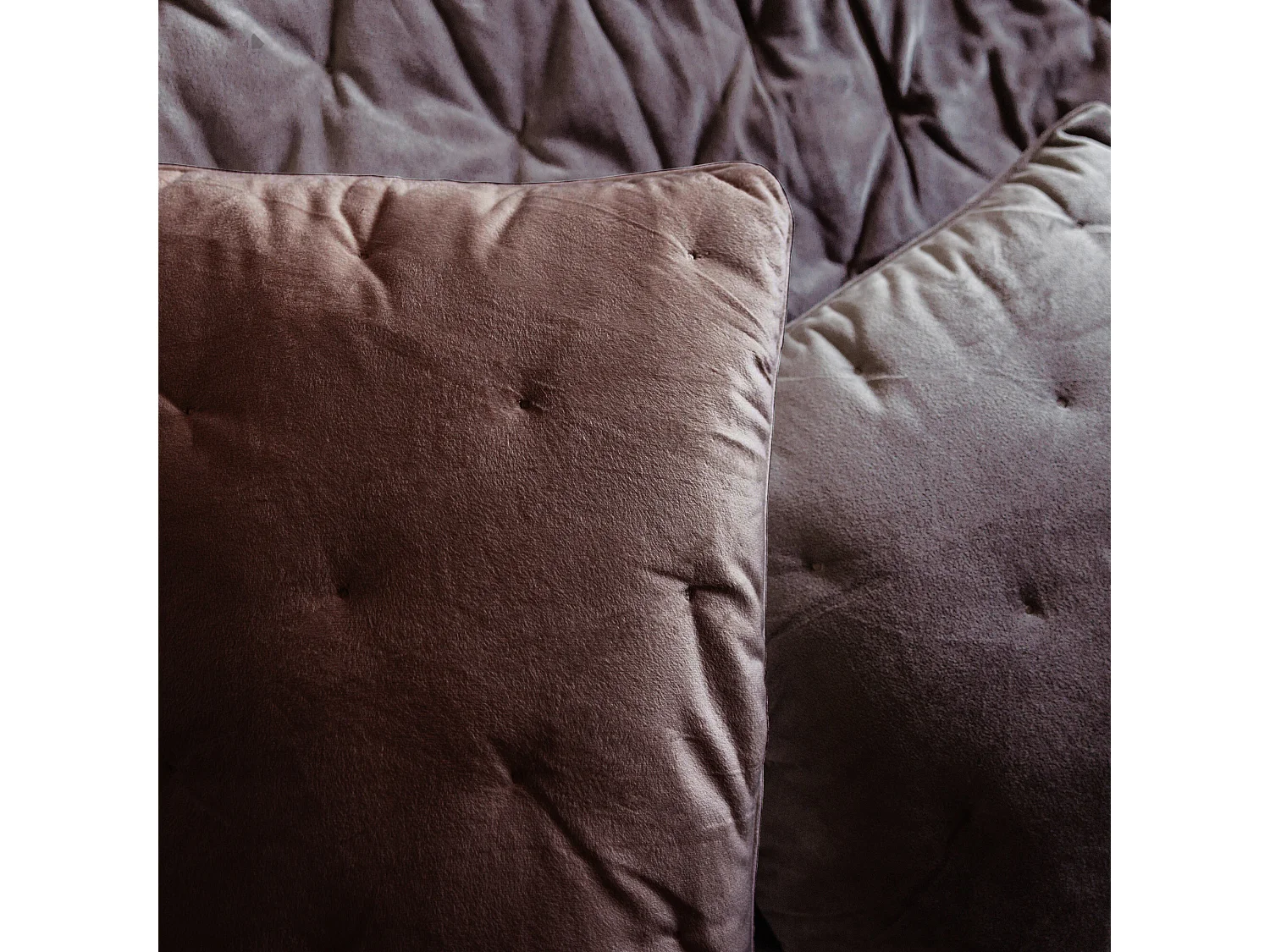 Housse de coussin 45x45 GIPSY velours piquage points brodés gris Bison