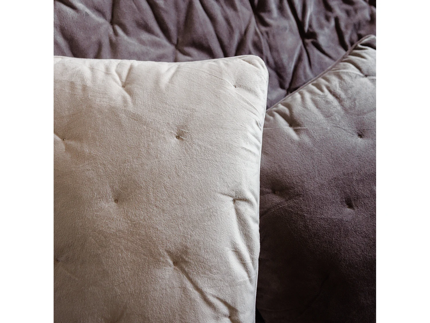 Housse de coussin 45x45 GIPSY velours piquage points brodés blanc Naturel