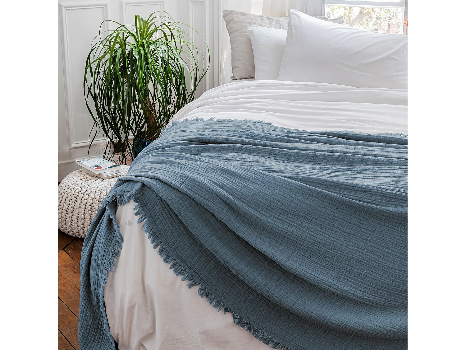 Dessus de lit 230x250 cm BREHAT 100% gaze de coton bleu orage