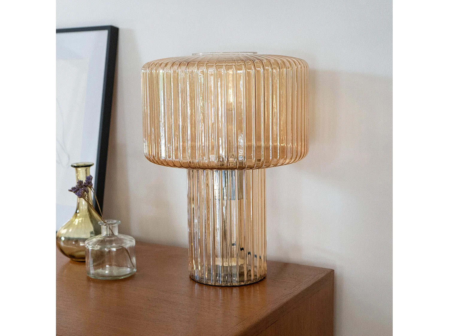 Lampe à poser en verre cannelé - Verra
