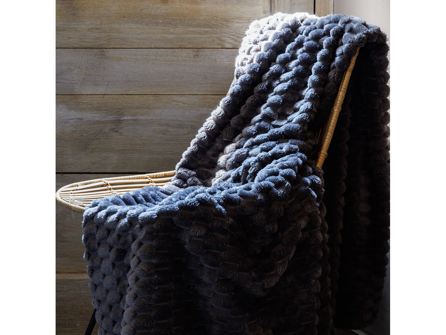 Plaid 130x170 cm LEMMING en velours jacquard de polyester gris Bison