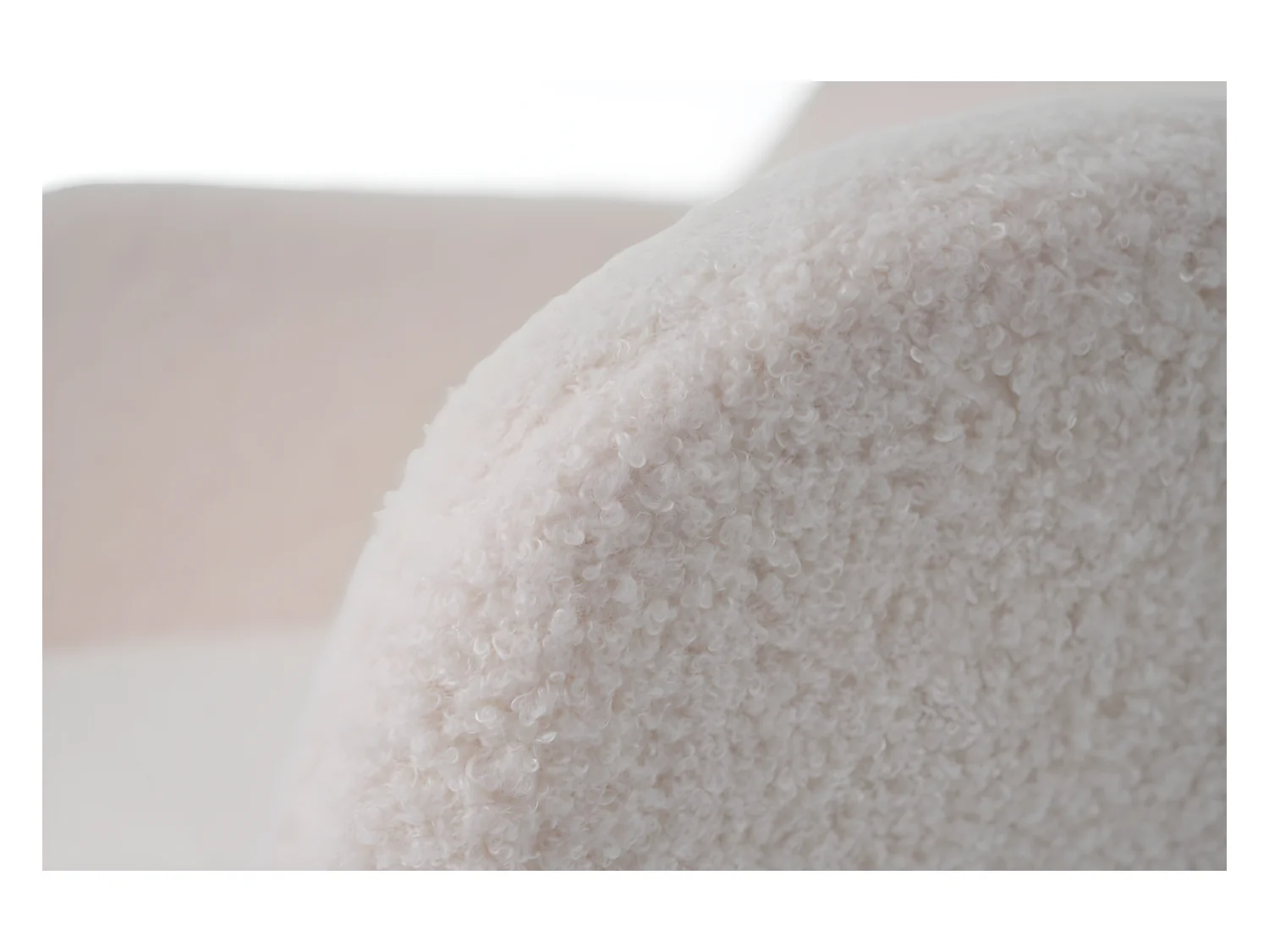 Lot de 4 Chaises pivotantes avec accoudoirs - en sherpa bouclette - style moderne - Blanc