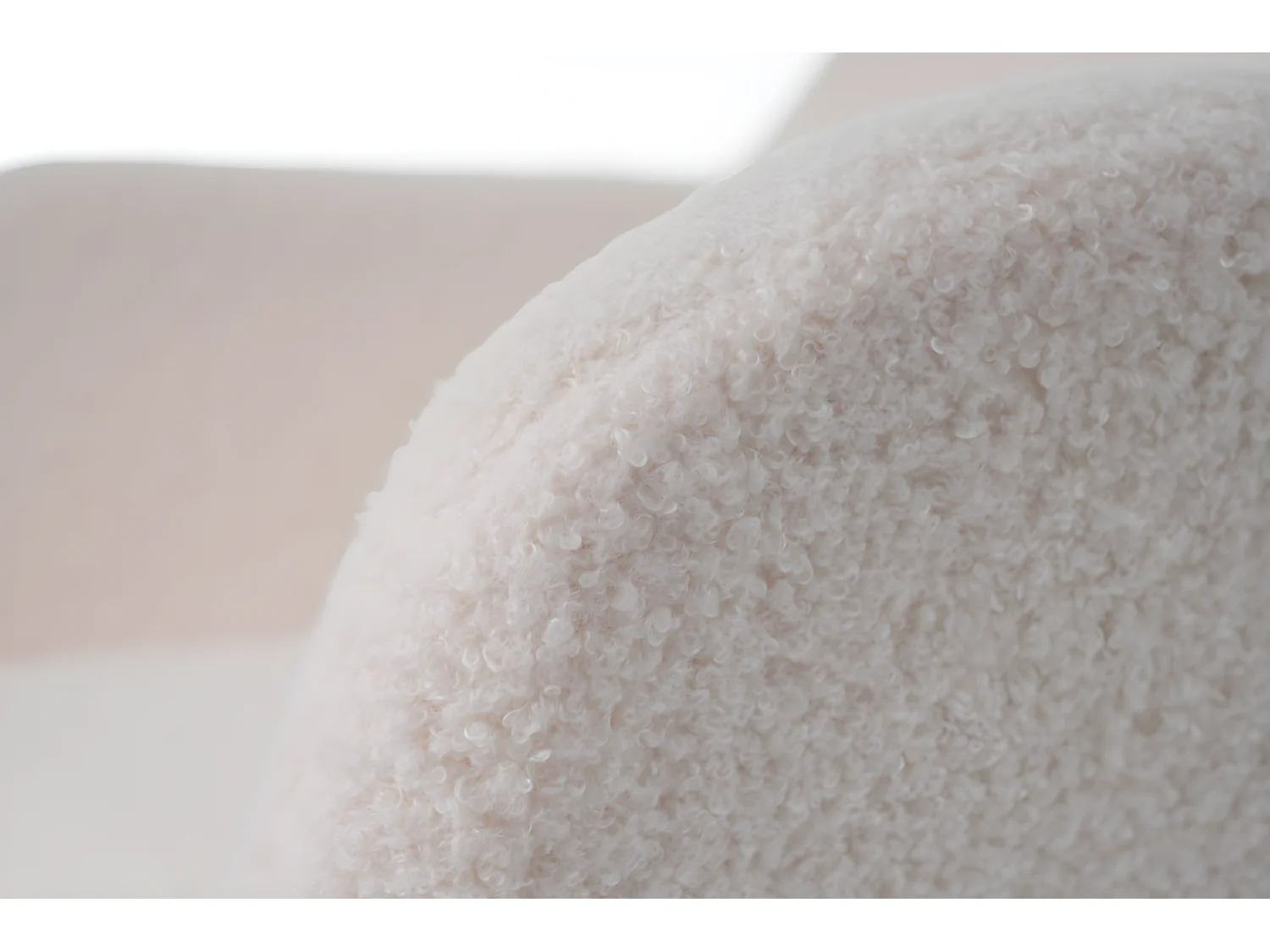 Lot de 4 Chaises pivotantes avec accoudoirs - en sherpa bouclette - style moderne - Blanc