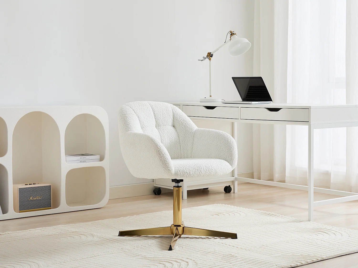 Chaise de bureau en tissu bouclette - Blanc et doré - LANCIEGA de Pascal Morabito