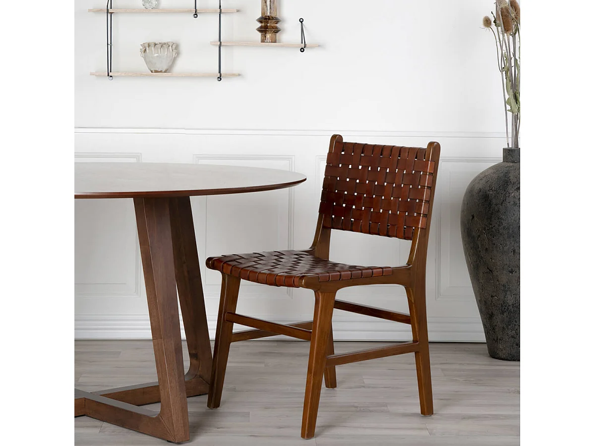 LYNGBY - Table Repas Ø137cm MDF Placage Noyer