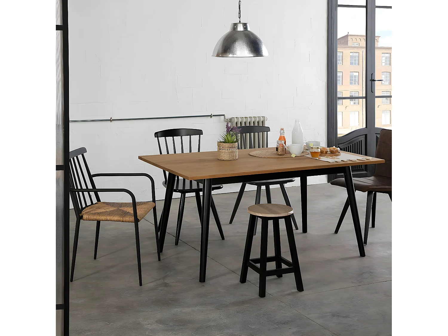 PASCALE - Table Repas 150cm Bois Massif Naturel et Noir