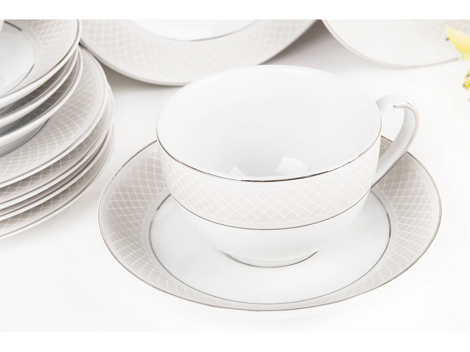 Teeservice für 6 Personen (12 Artikel) - Porzellan - Platin - SCANIA