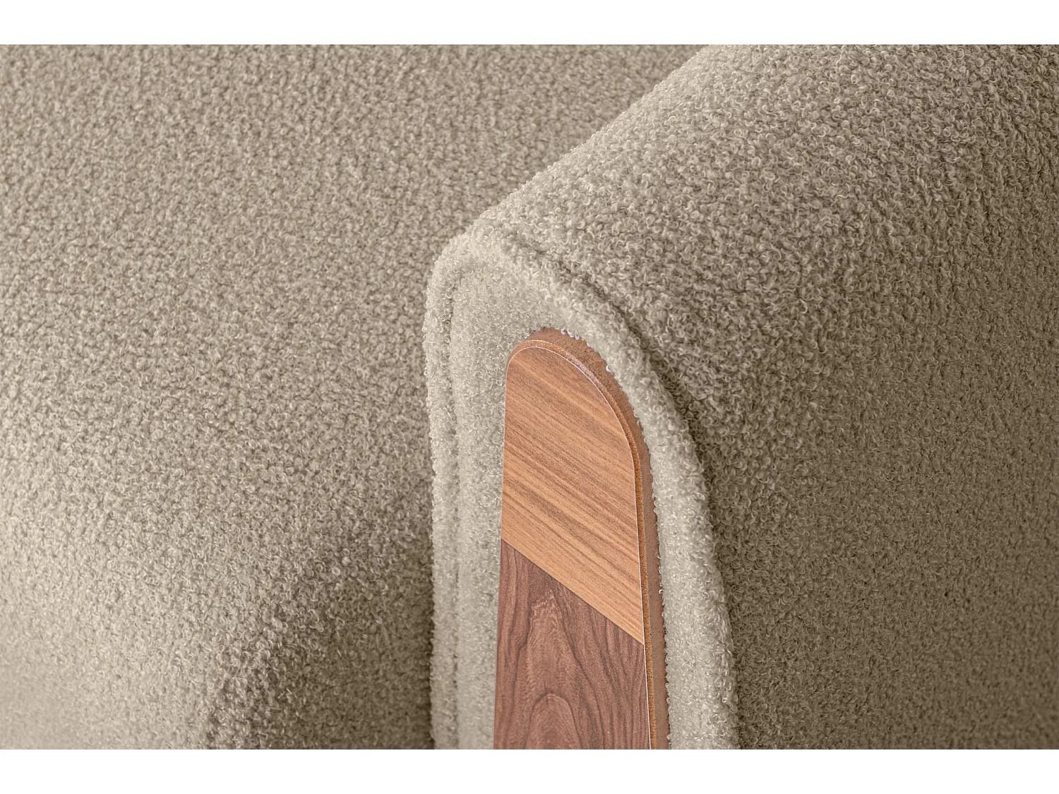 Klassischer Sessel aus Schaumstoff und Holz - creme - GUSTAVO