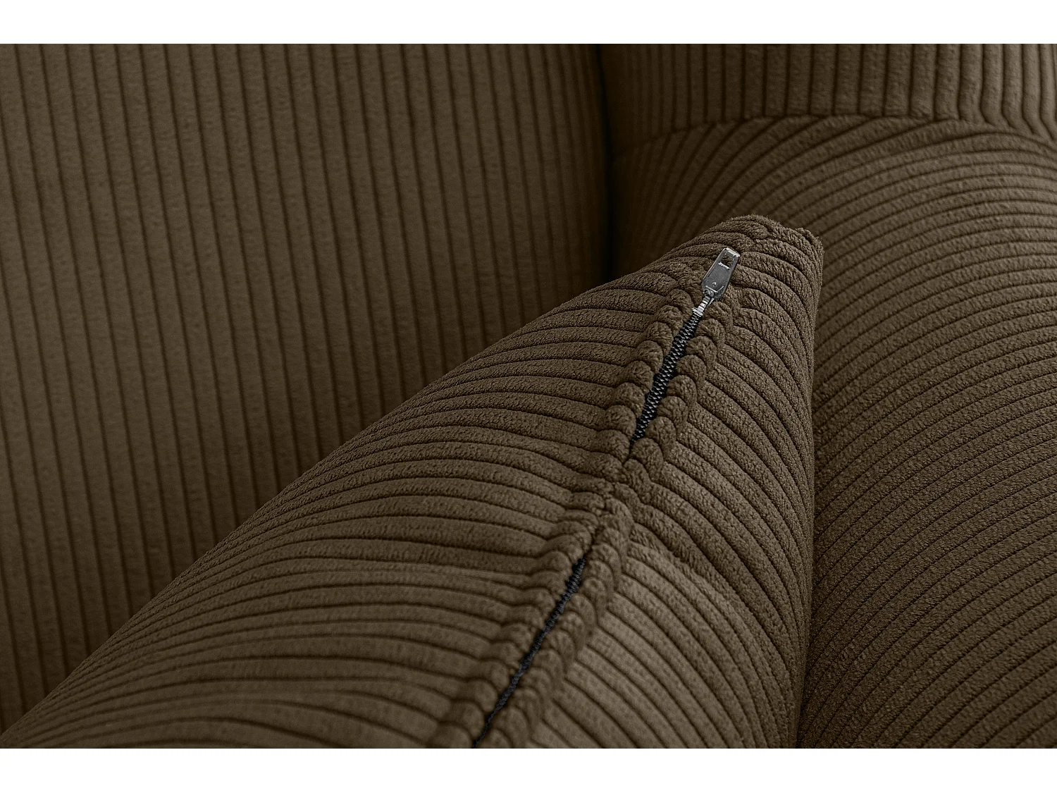 Klassischer Ohrensessel - braun - STRALIS