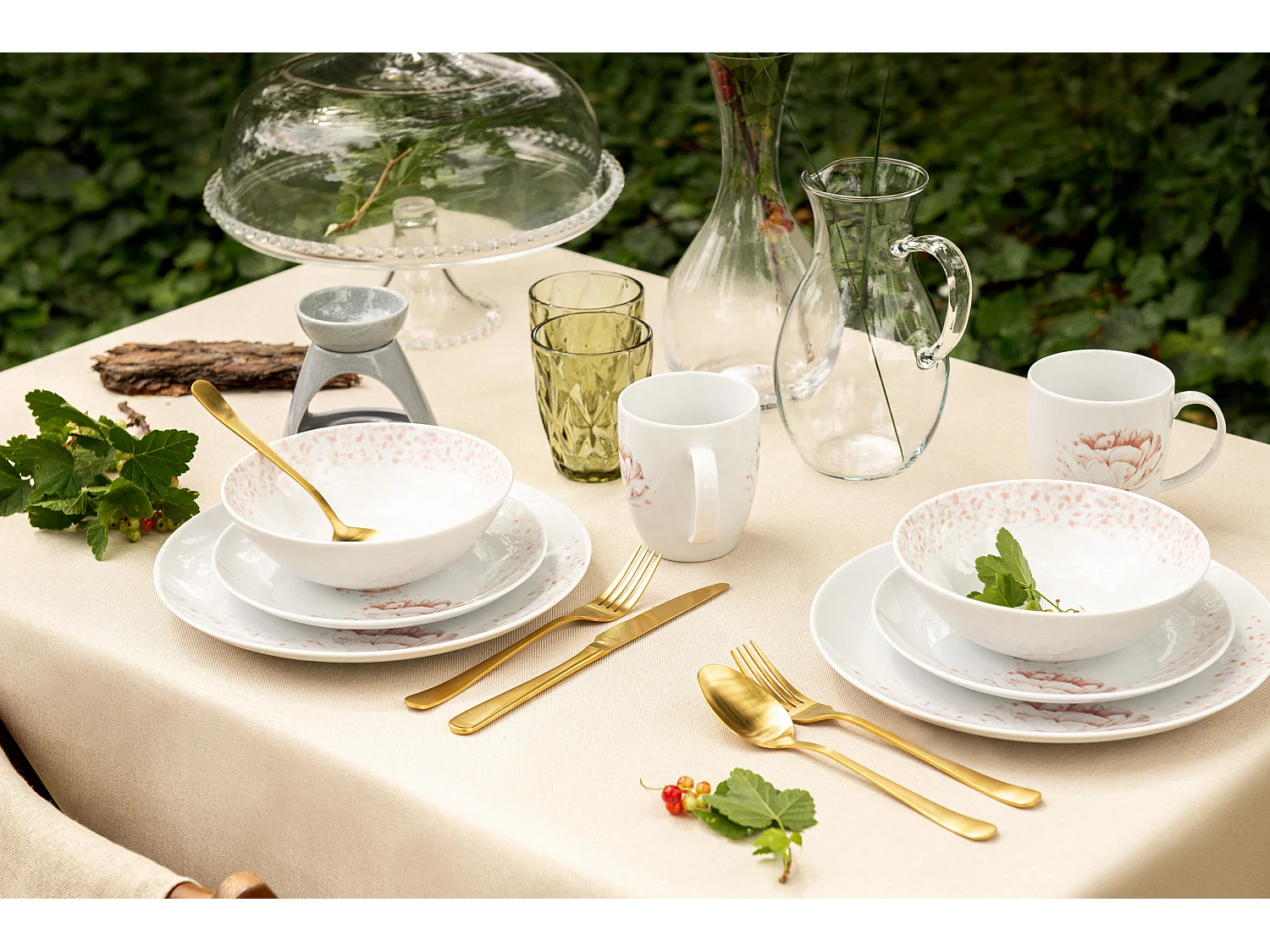 Kombiservice (24-tlg) - Porzellan - Weiß/Rosa - BOSS