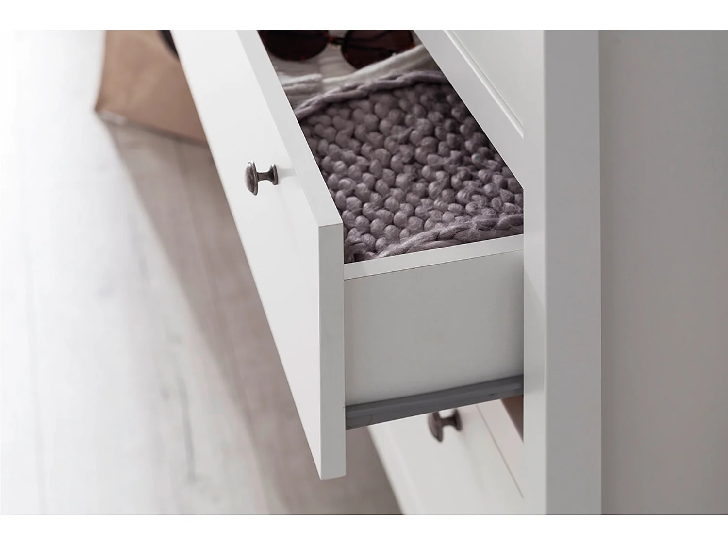 Kommode Metallkugelgriffe - weiß - FARGE