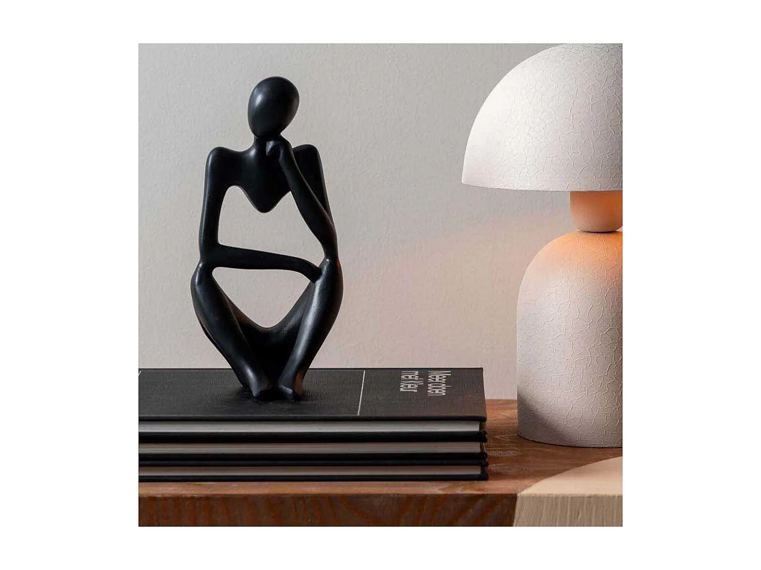 Statuette silhouette en polyrésine Wondering