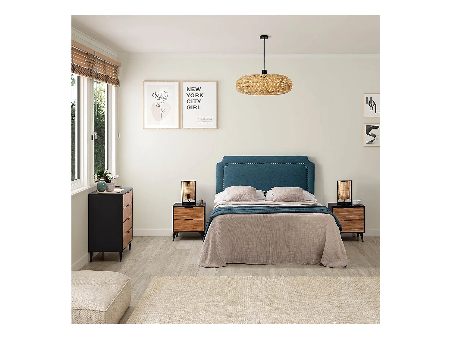 Nachtkastje Denis met 4 laden in de kleur Zwart/Hout.