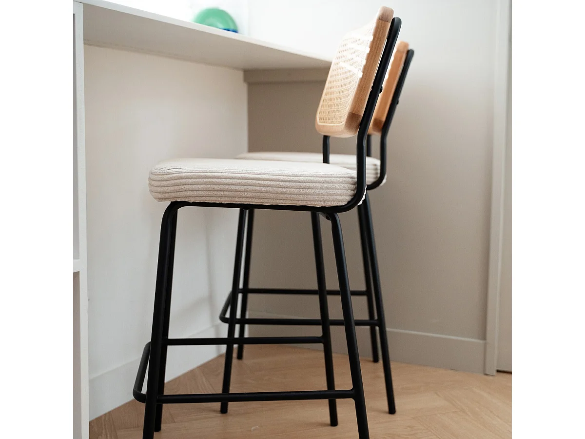 Lot de 2 chaises de bar en cannage et velours côtelé beige, piètement noir - Muse