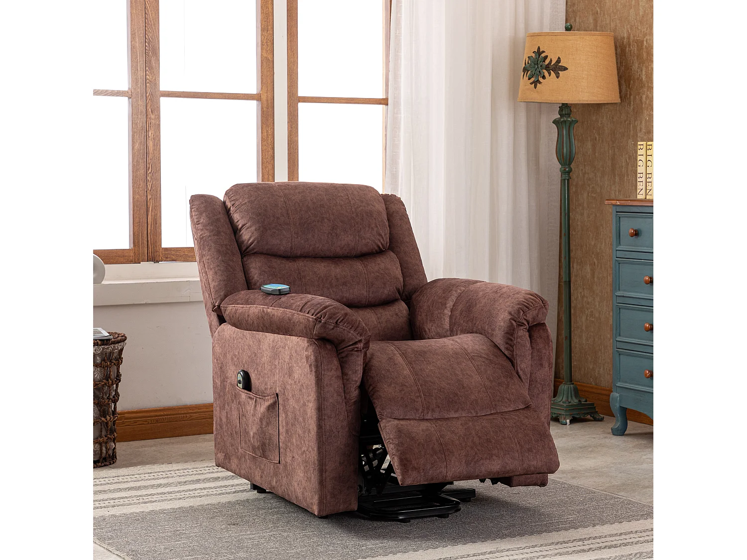 Fauteuil massant en tissu - Fauteuil électrique inclinable avec repose-pied - Marron