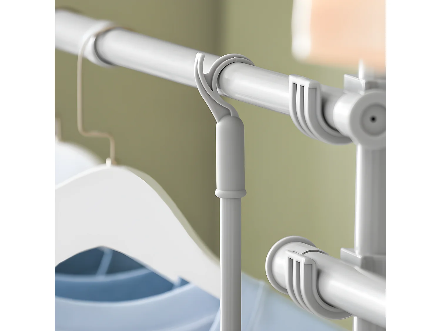 Perchero de Ropa Telescópico Altura Ajustable Sistema de Perchero Extensible con 4 Barras 124-226 x 200-285 cm KLS03-HG SoBuy ES