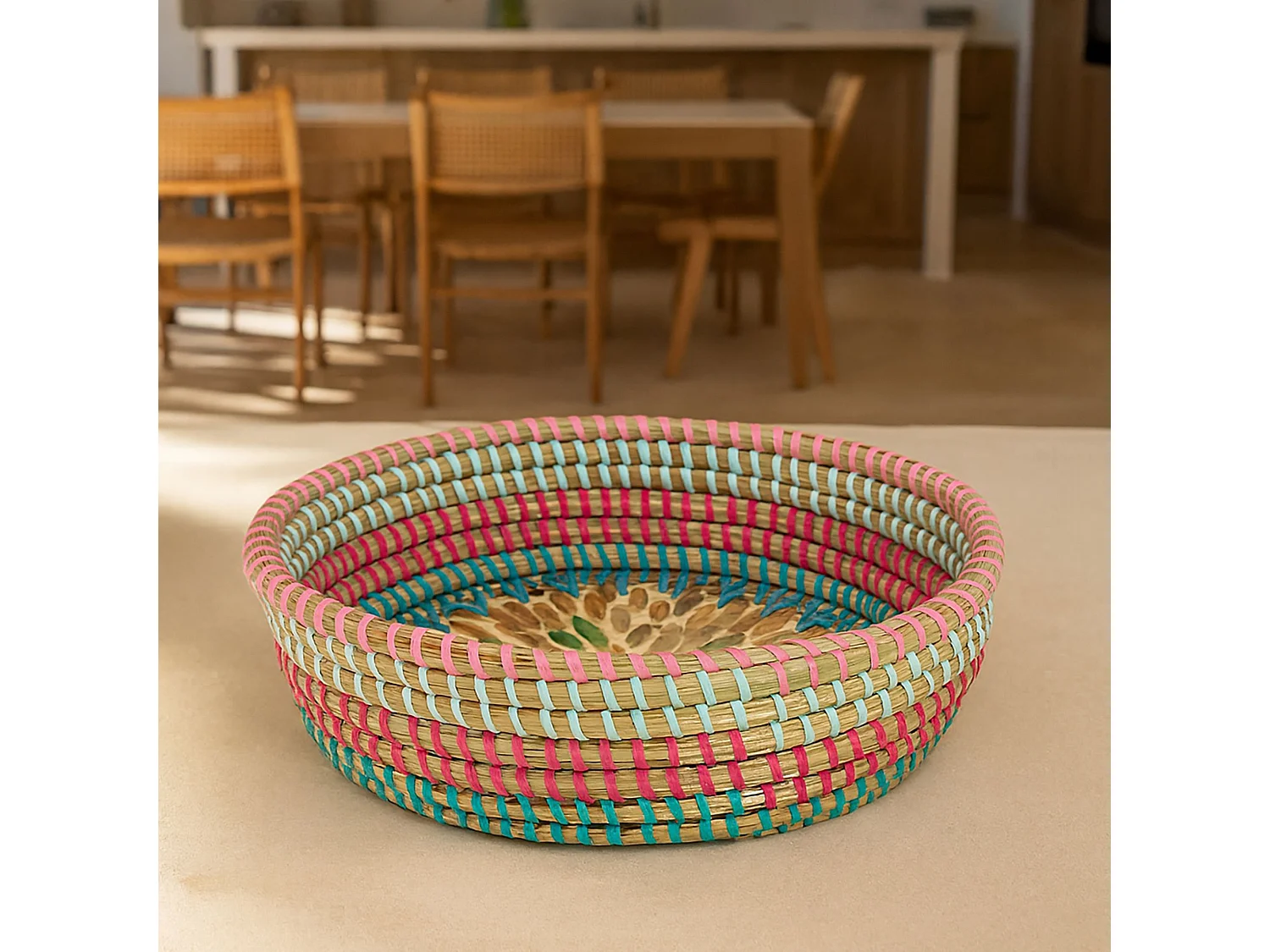 Now's Home - Plateau Rond En Jonc De Mer Et Nacre D30xh7cm Paros