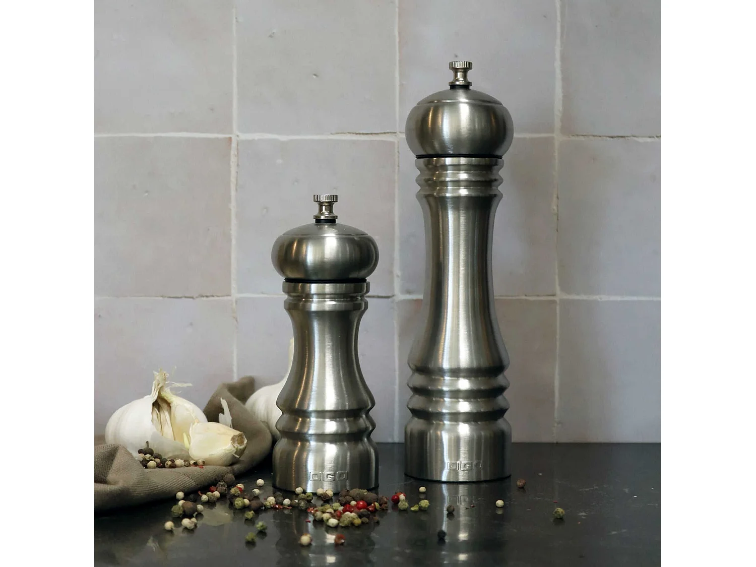 Ogo Living - Moulin A Sel Pro Inox En Acier  Inoxydable 23 Cm