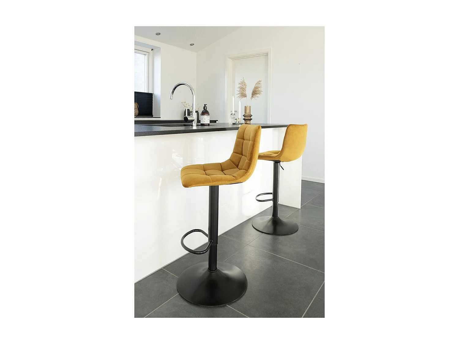 MAGNUS - Lot de 6 Tabourets Acier et Tissu Jaune Moutarde