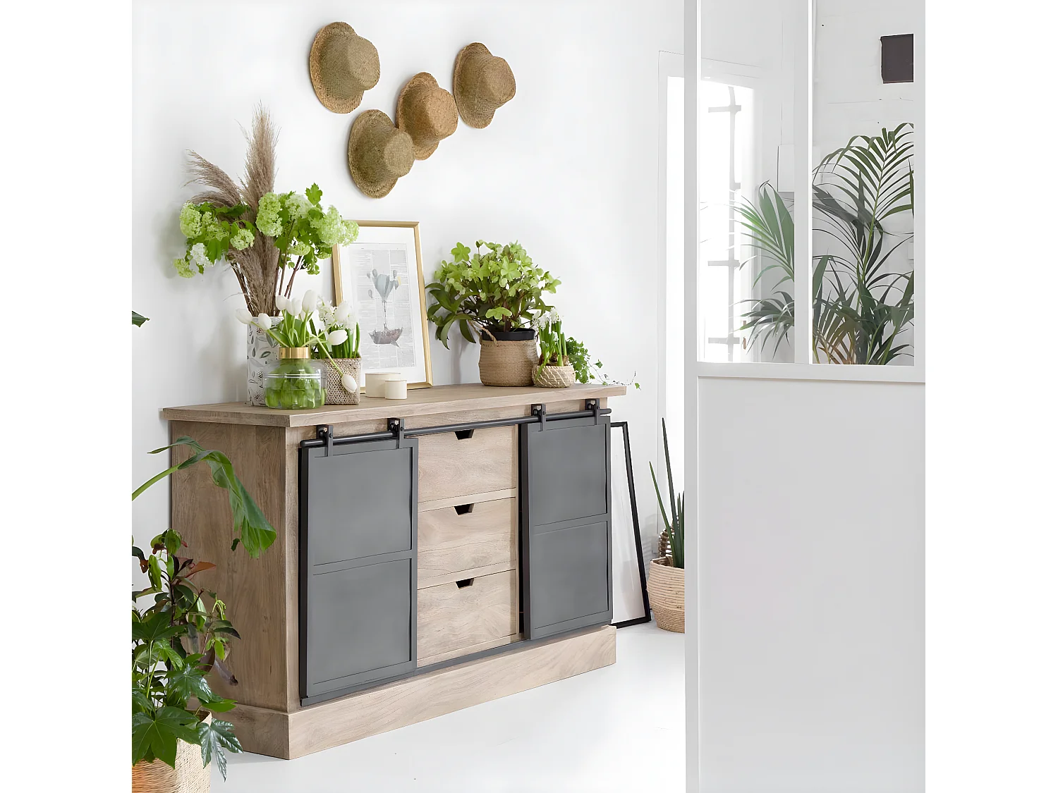 Buffet en bois de manguier brossé et métal gris foncé Helsinki