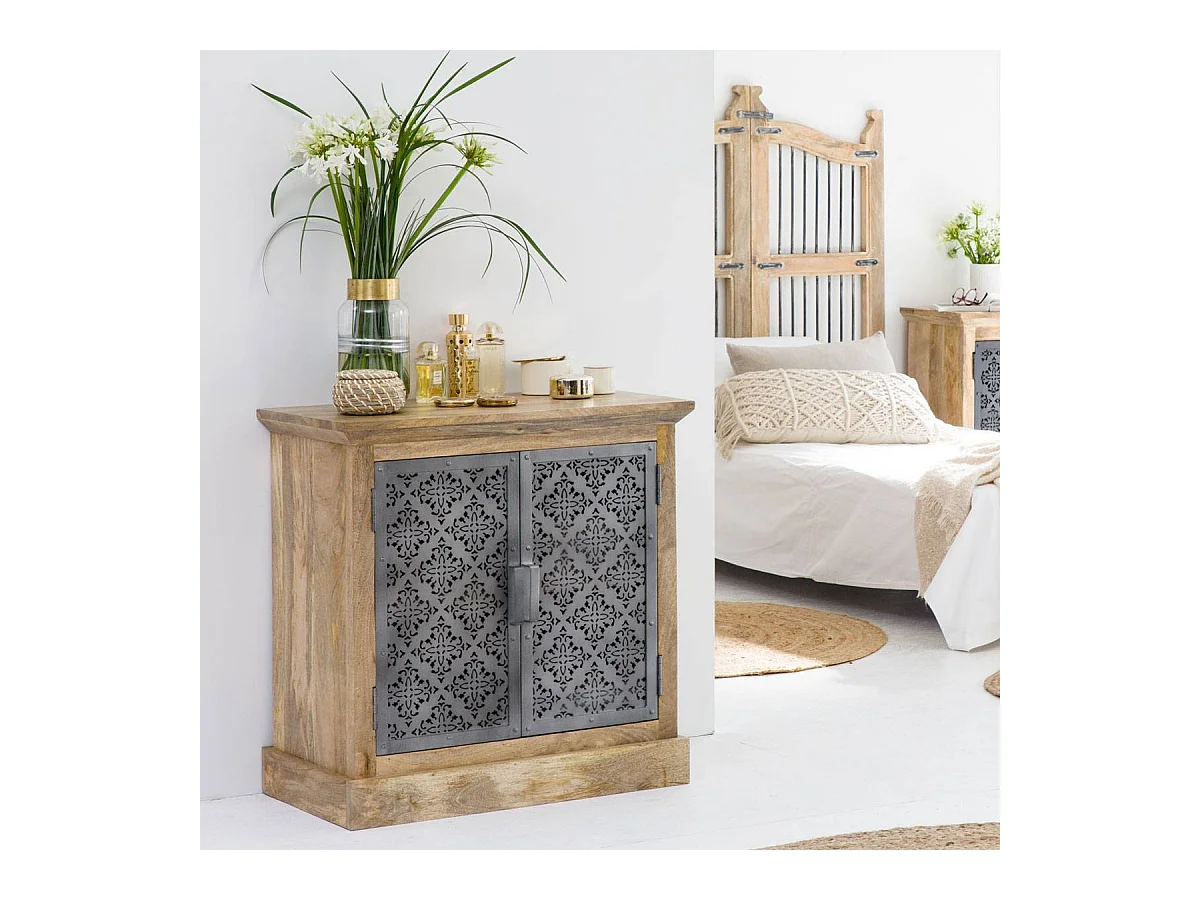 Bufé de madera de mango Sahara con motivos y metal gris