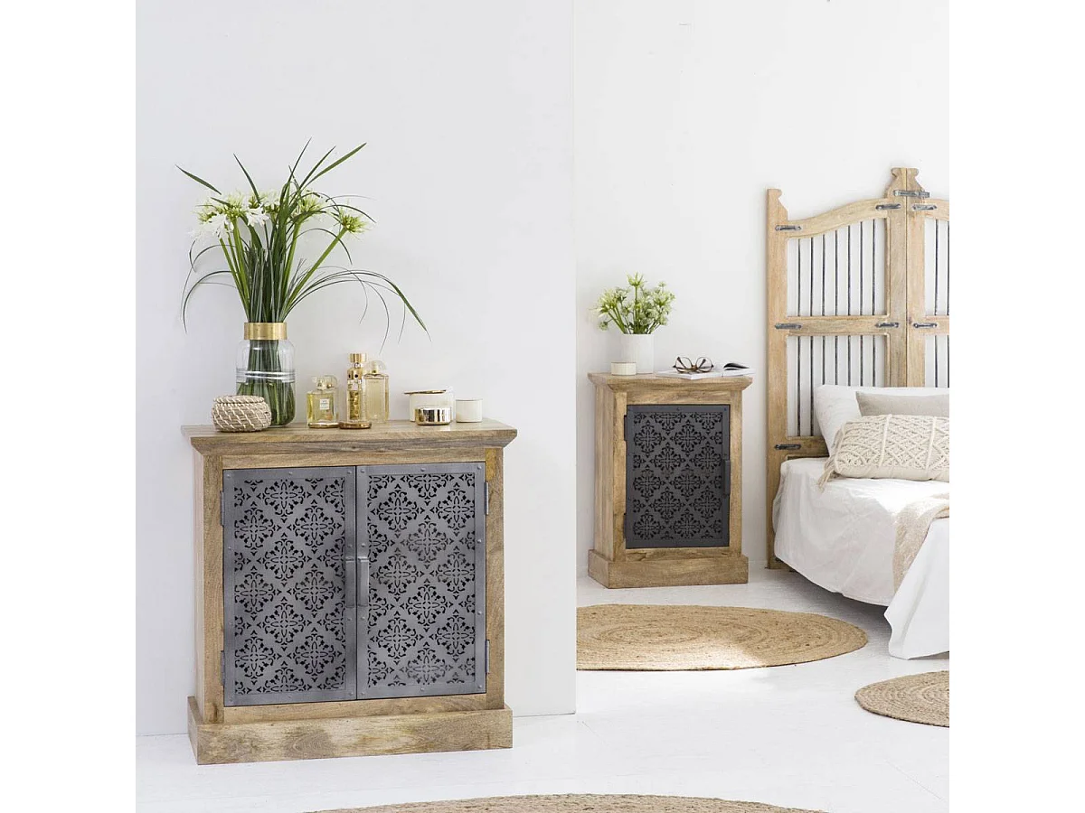 Bufé de madera de mango Sahara con motivos y metal gris