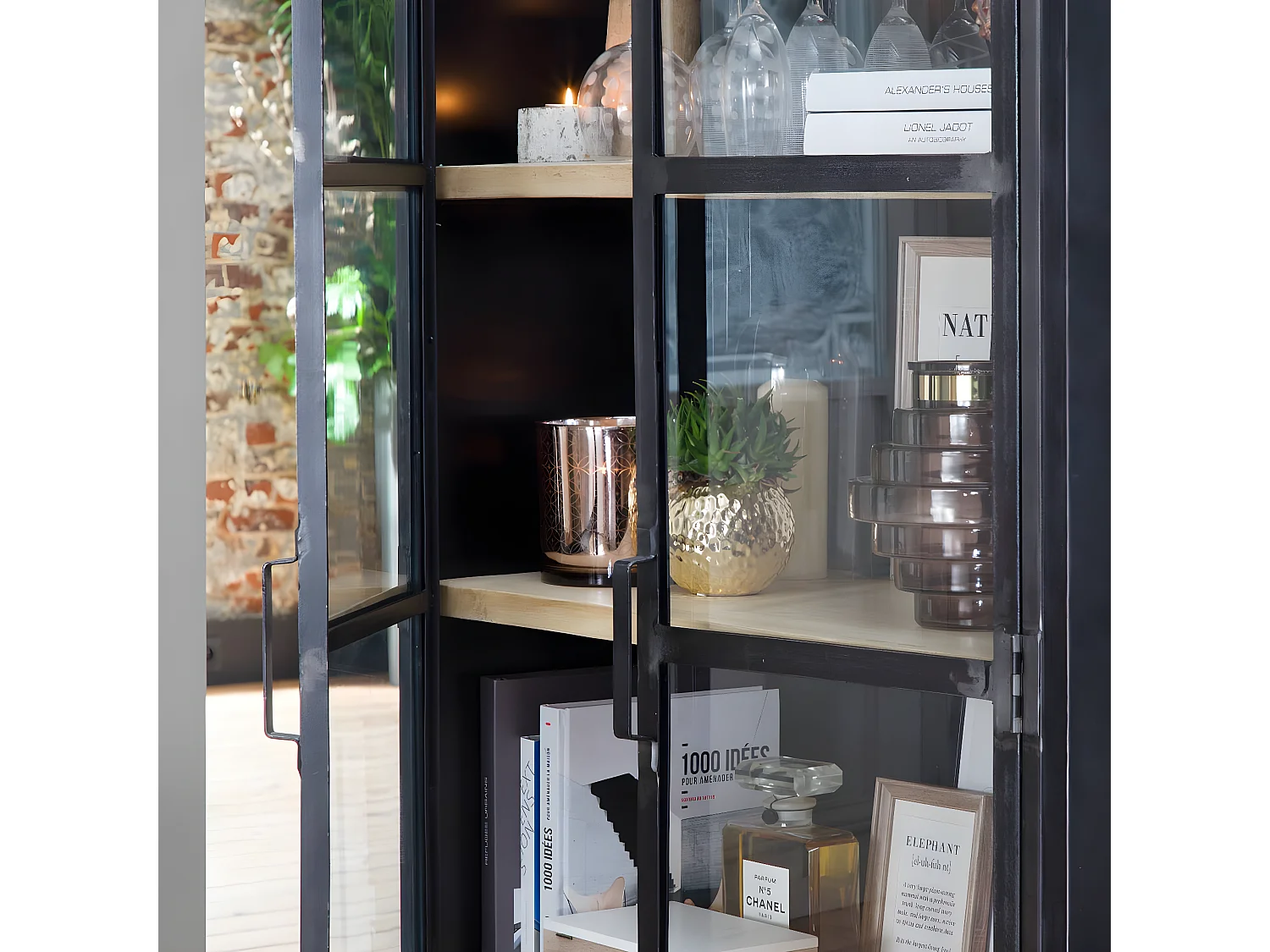 Vitrine haute en métal Locker