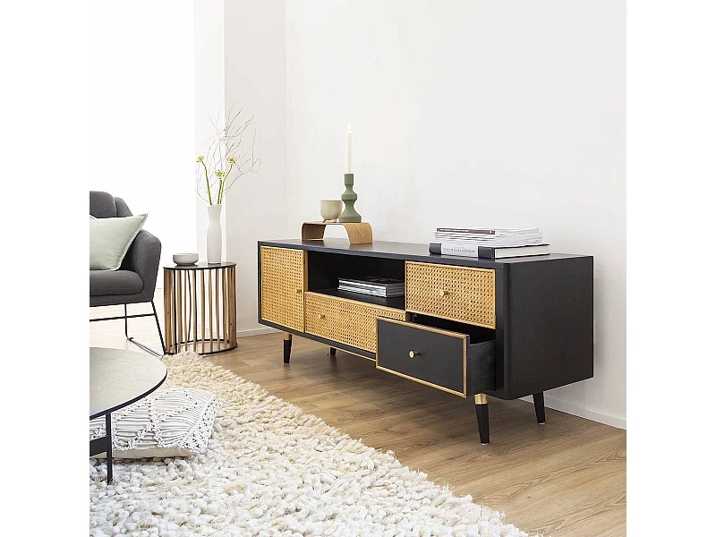 Mueble de TV escandinavo de caña y metal con prácticos espacios de almacenamiento