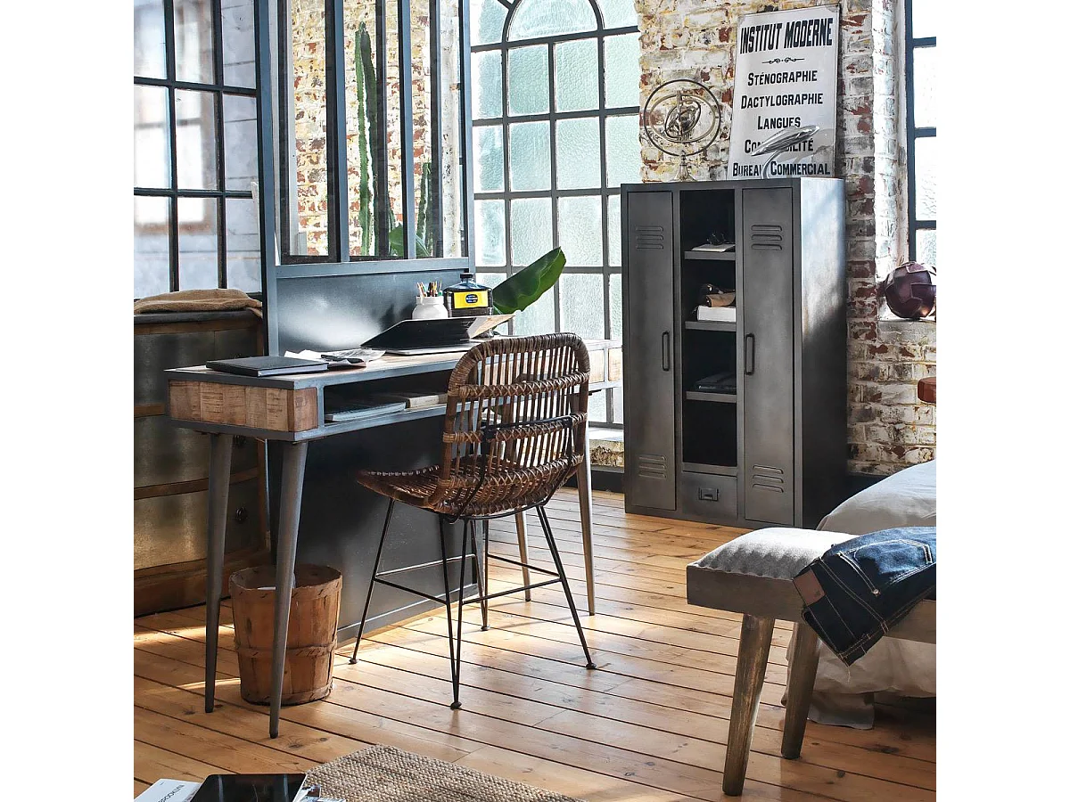 Armario metálico Locker con 2 grandes casilleros verticales y 3 estantes centrales