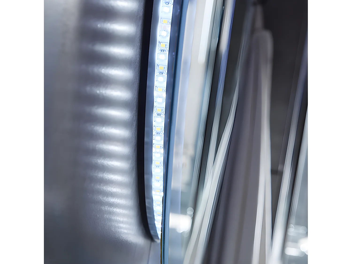 Miroir de Salle de Bain Rond Avec leds et Anti-buée Blanc Froid, ○ 60cm Aica