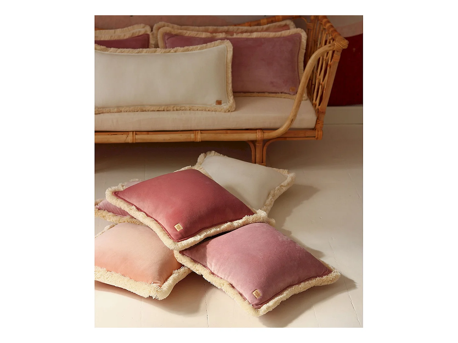 Coussin carré molletonné bébé enfant soft touch