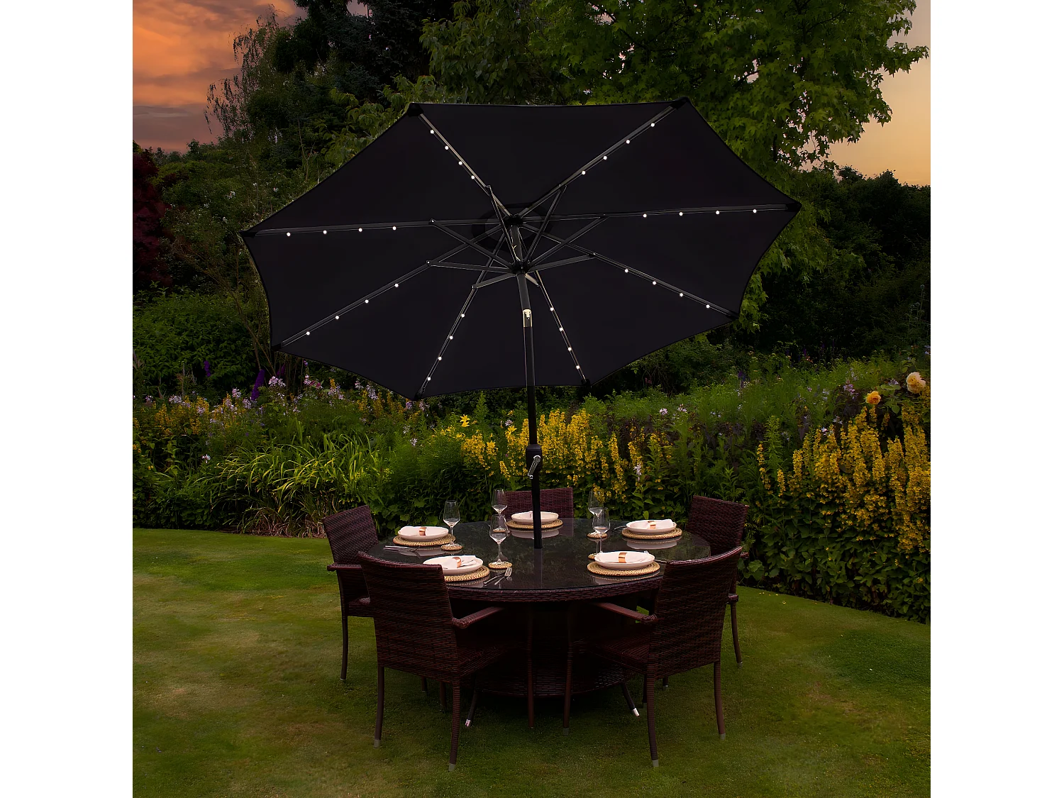 LED Parasol met Kantelfunctie 270 cm - Zwart