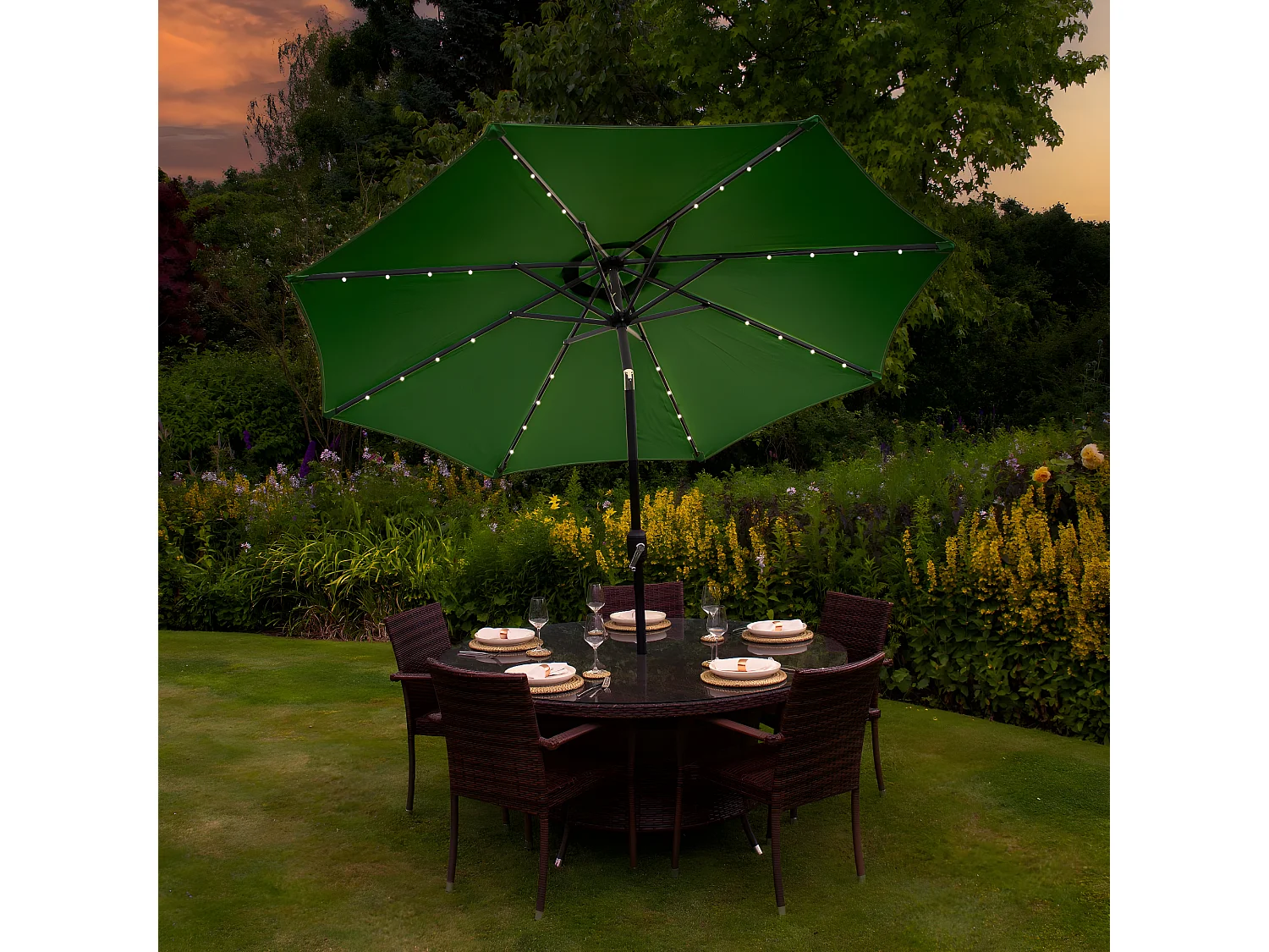 LED Parasol met Kantelfuntie 270 cm - Groen