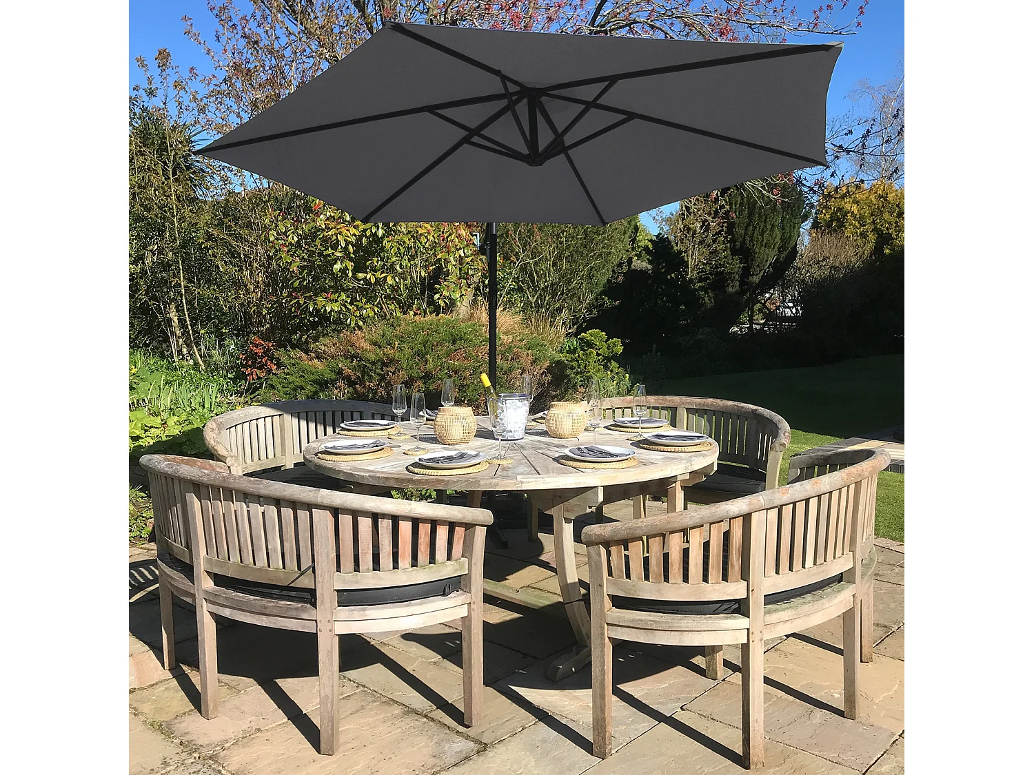 Parasol Cantilever Gris & Base Ronde 3m x 3m x 2.5m