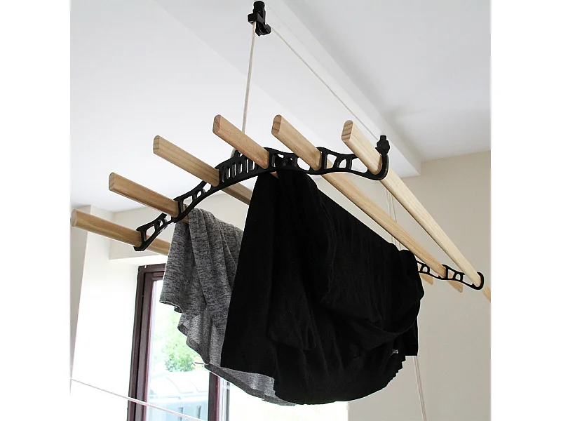 Stendibiancheria da Soffitto con Stecche in Legno e Supporti in Ghisa per Asciugare Vestiti e Biancheria - Nero - 200cm