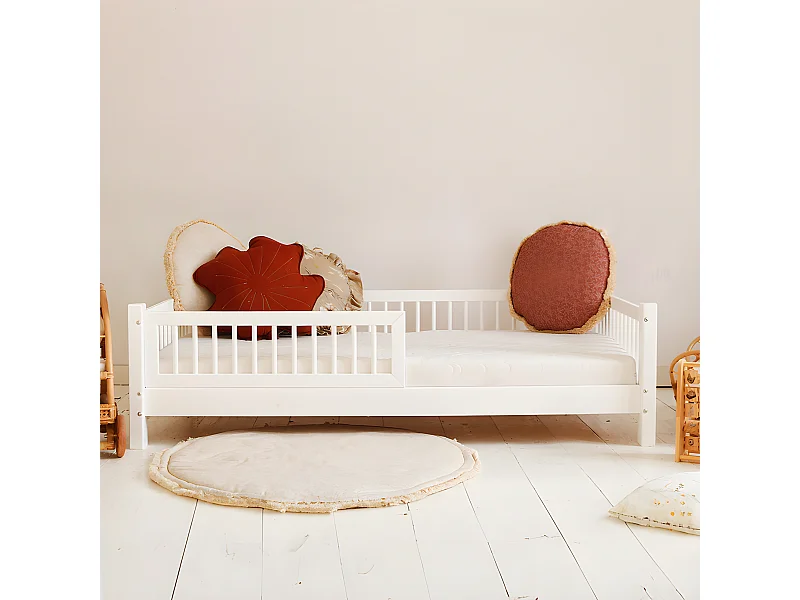 Cama 90x190 com calha e base de ripas com pés de 10 cm Adèle Branco