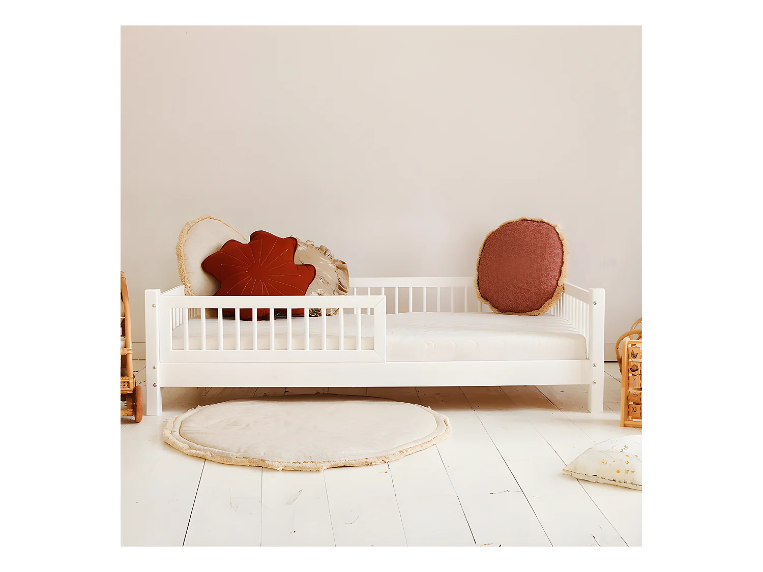 90x190 bed met bedhek en lattenbodem inclusief 10 cm poten Adèle Wit