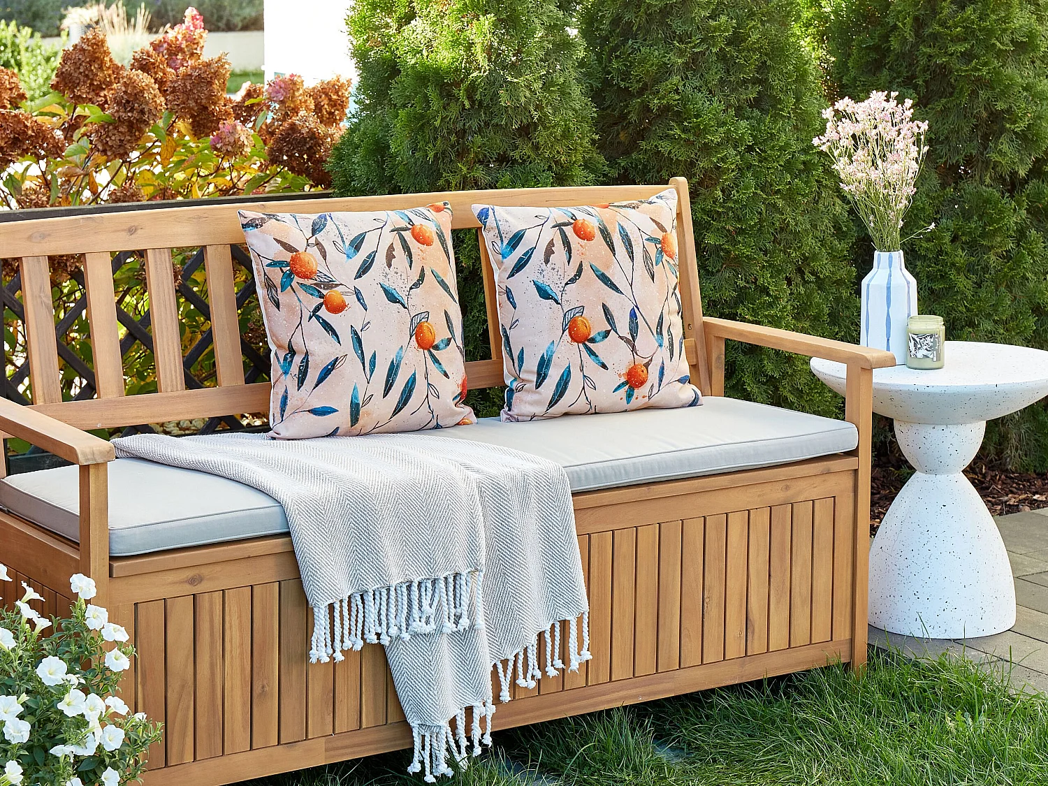 Lot de 2 coussins d'extérieur PIALPETTA Motif de plante 45 x 45 cm Orange