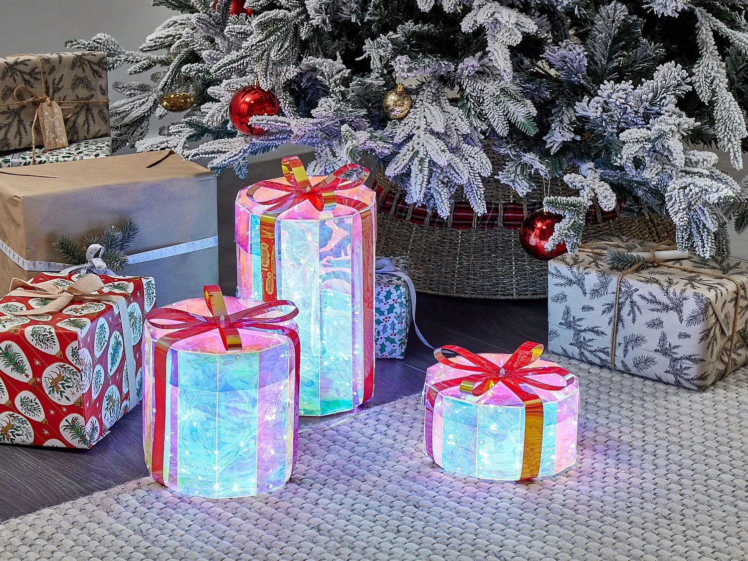 Outdoor Decoration LED GRIMSEY Christmas Gifts 30/20/10 cm Multicolour