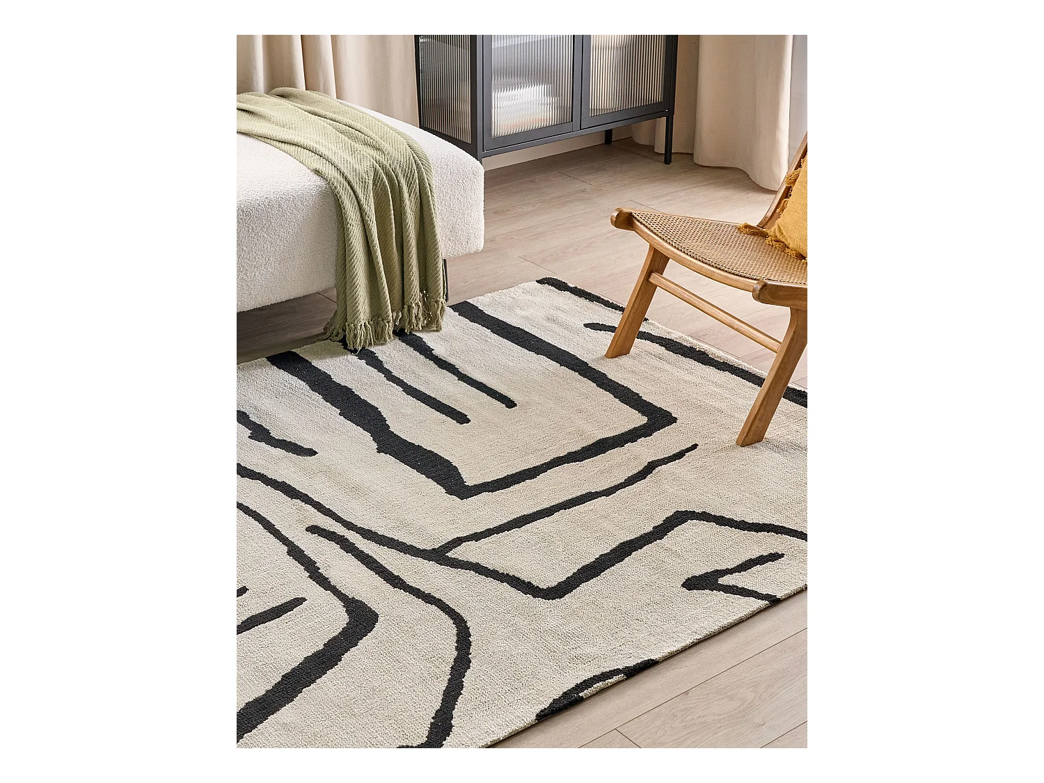 Vloerkleed polyester beige/zwart 160 x 230 cm KOLPUR