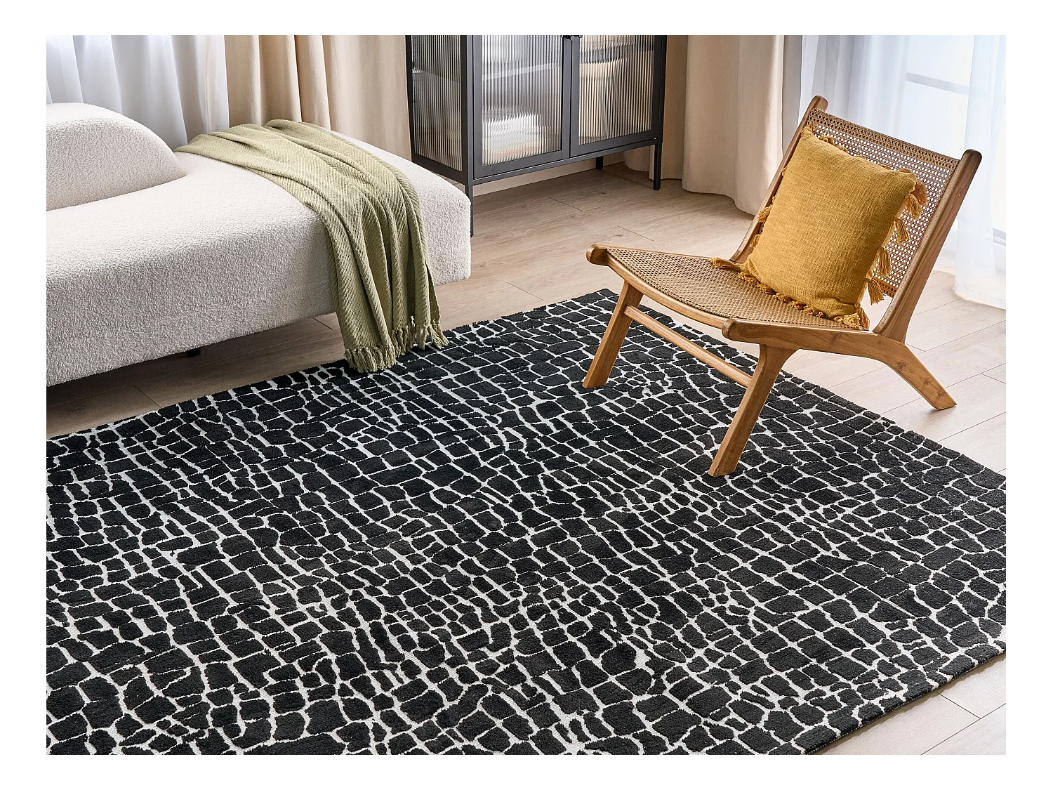 Teppich schwarz / weiss 200 x 300 cm abstraktes Muster Kurzflor PUNGE