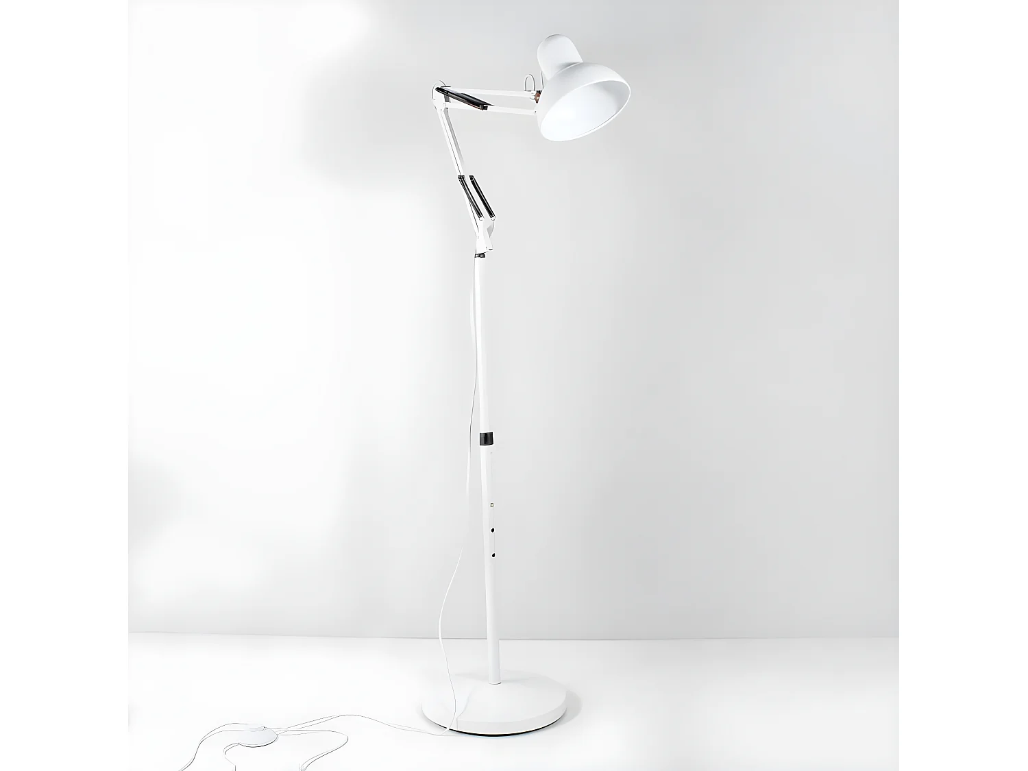 Avati retro vintage stijl scharnierende vloerlamp - Metaal 1xE27 - Wit