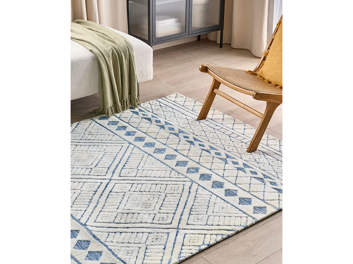 Vloerkleed polyester wit/blauw 160 x 230 cm MARGAND